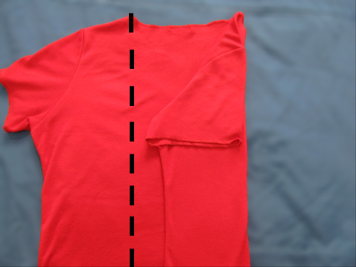 Result
Fold the left side from the left edge of the neckline
