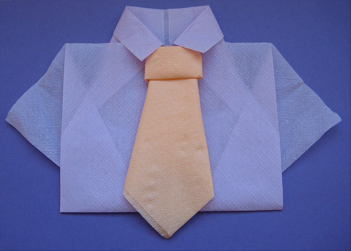 Napkin folds - How to fold a napkin into a tie.