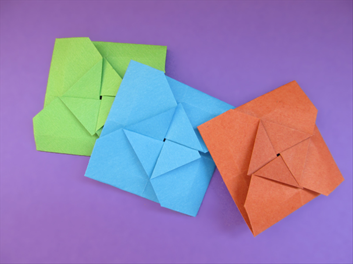 How to fold a square origami envelope