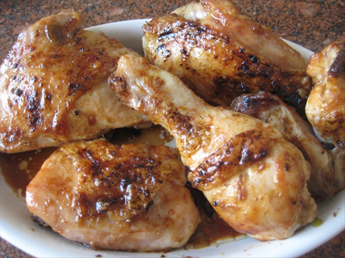 Ingredients:
¼ cup soy sauce
3 tablespoons brown sugar
2 tablespoons lemon juice
2 tablespoons wine
1 tablespoon cooking oil
1 teaspoon ginger power
1 clove garlic crushed
Chicken 6-8 peices
