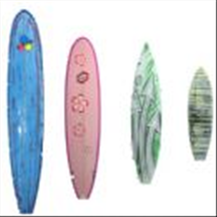 Thickness of the board:
When you start to surf it is important that the surfboard be thick. It has good buoyancy on the water and of course greater stability.